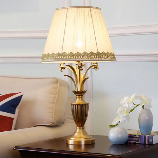 All-copper American table lamp modern living room bedroom bedside table lamp hotel decoration Jade lamp cross-border