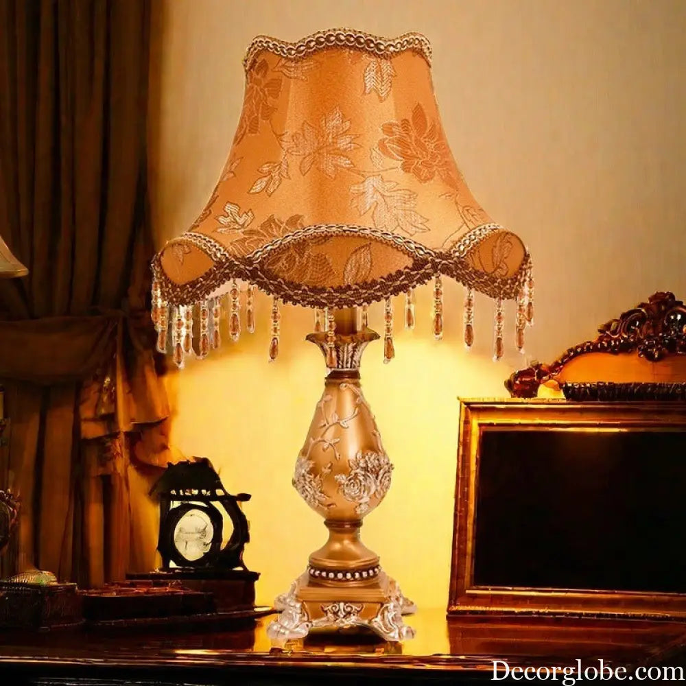 Cross-border European-style Living Room Table Lamp Retro American Classical High-end Luxury Warm Romantic Wedding Room